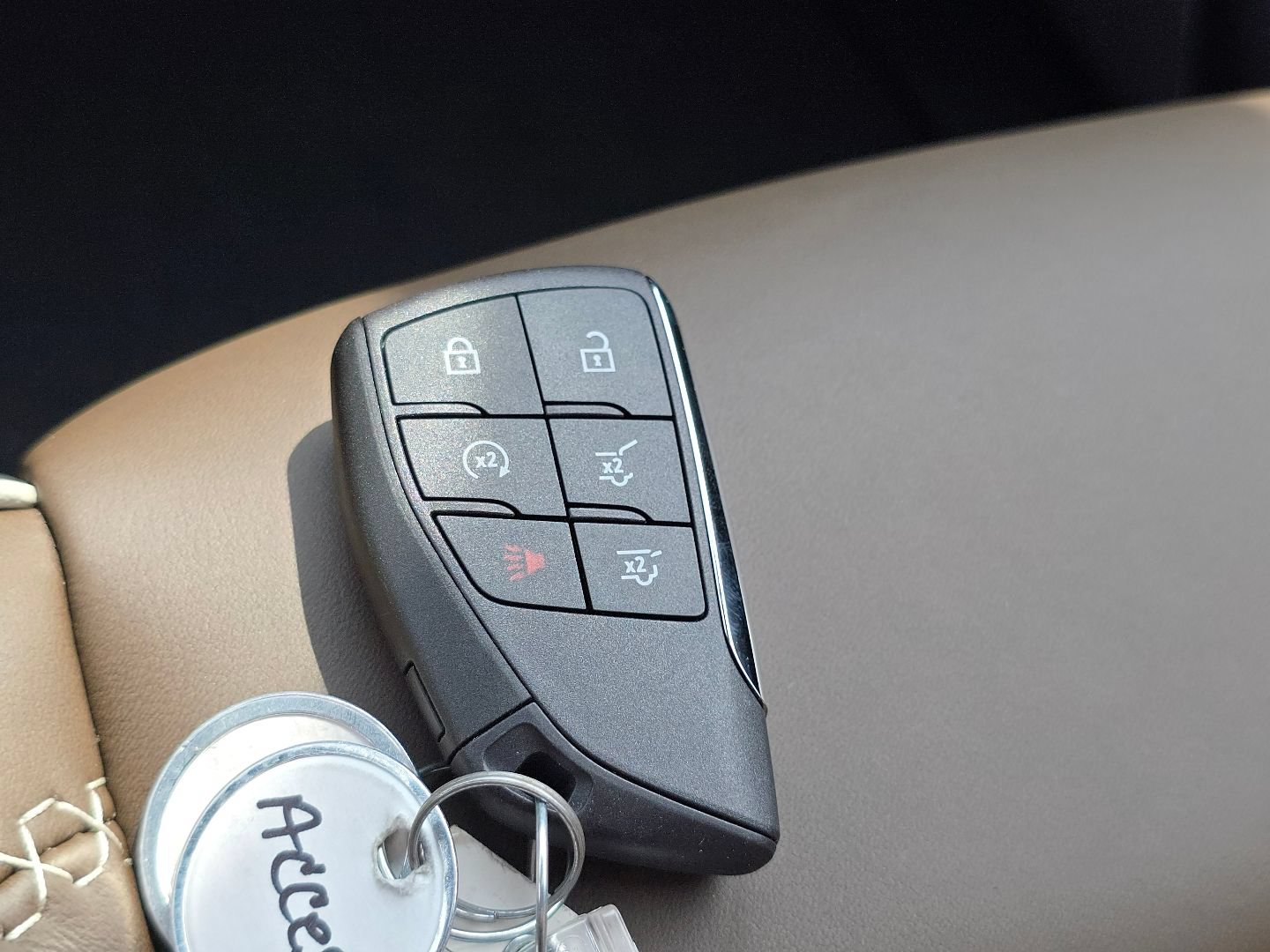 2026 GMC Yukon Denali Ultimate - Photo 45