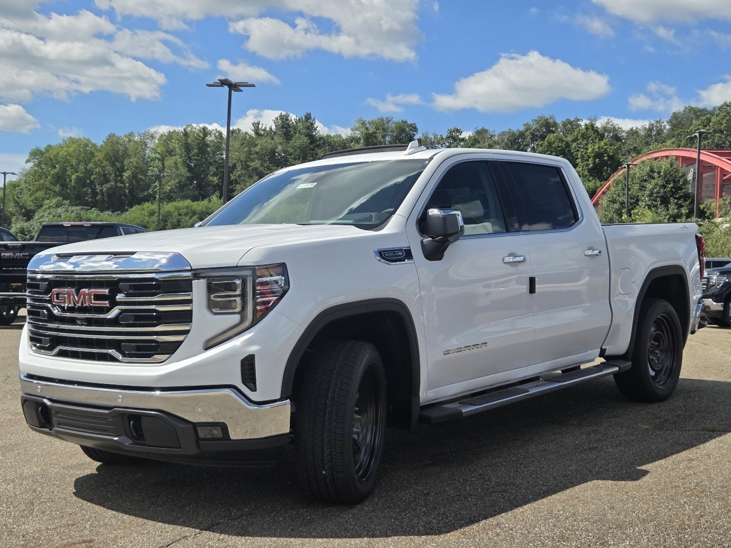 2026 GMC Sierra 1500 SLT - Photo 14
