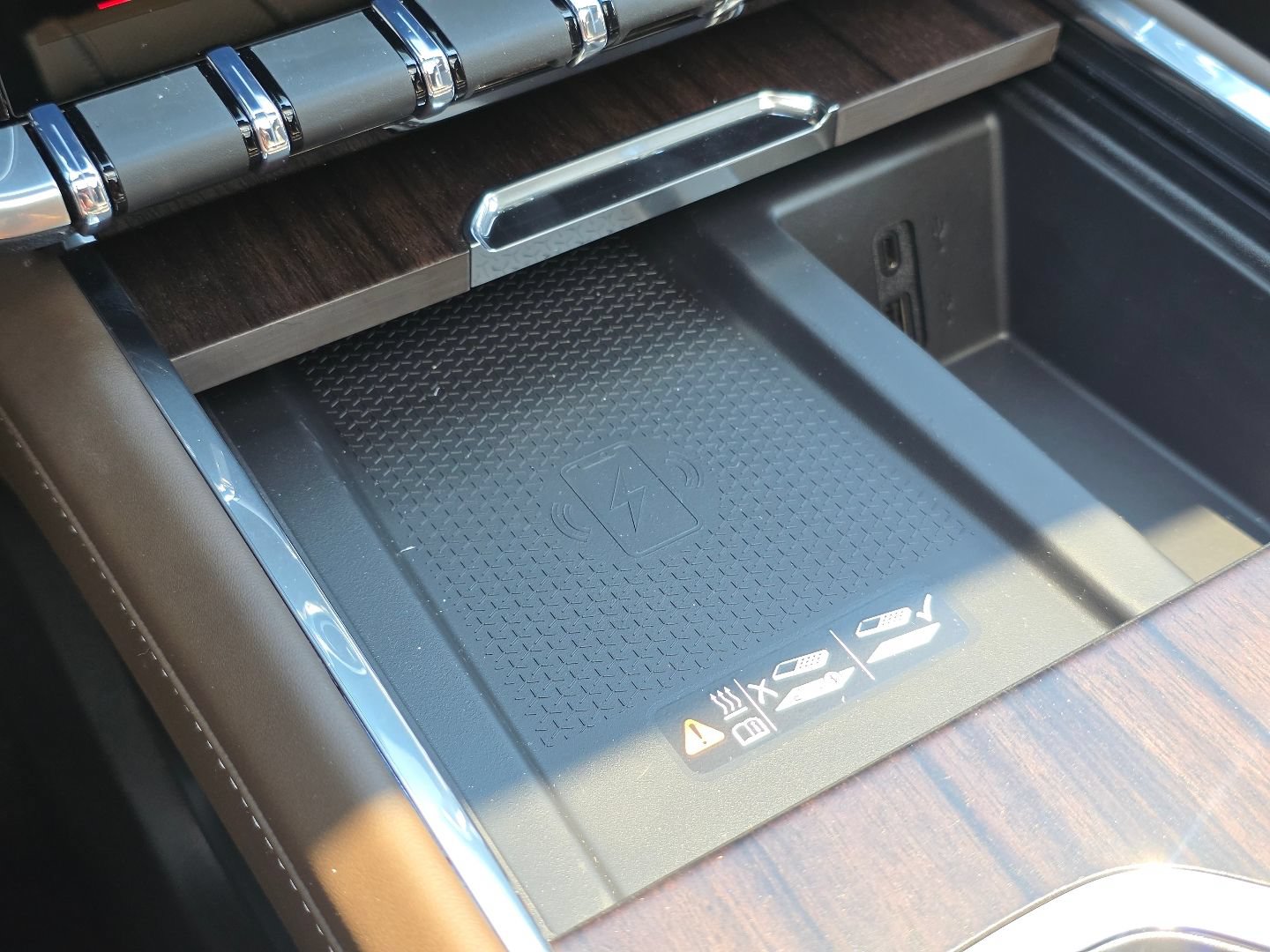 2026 GMC Acadia Denali Ultimate - Photo 33