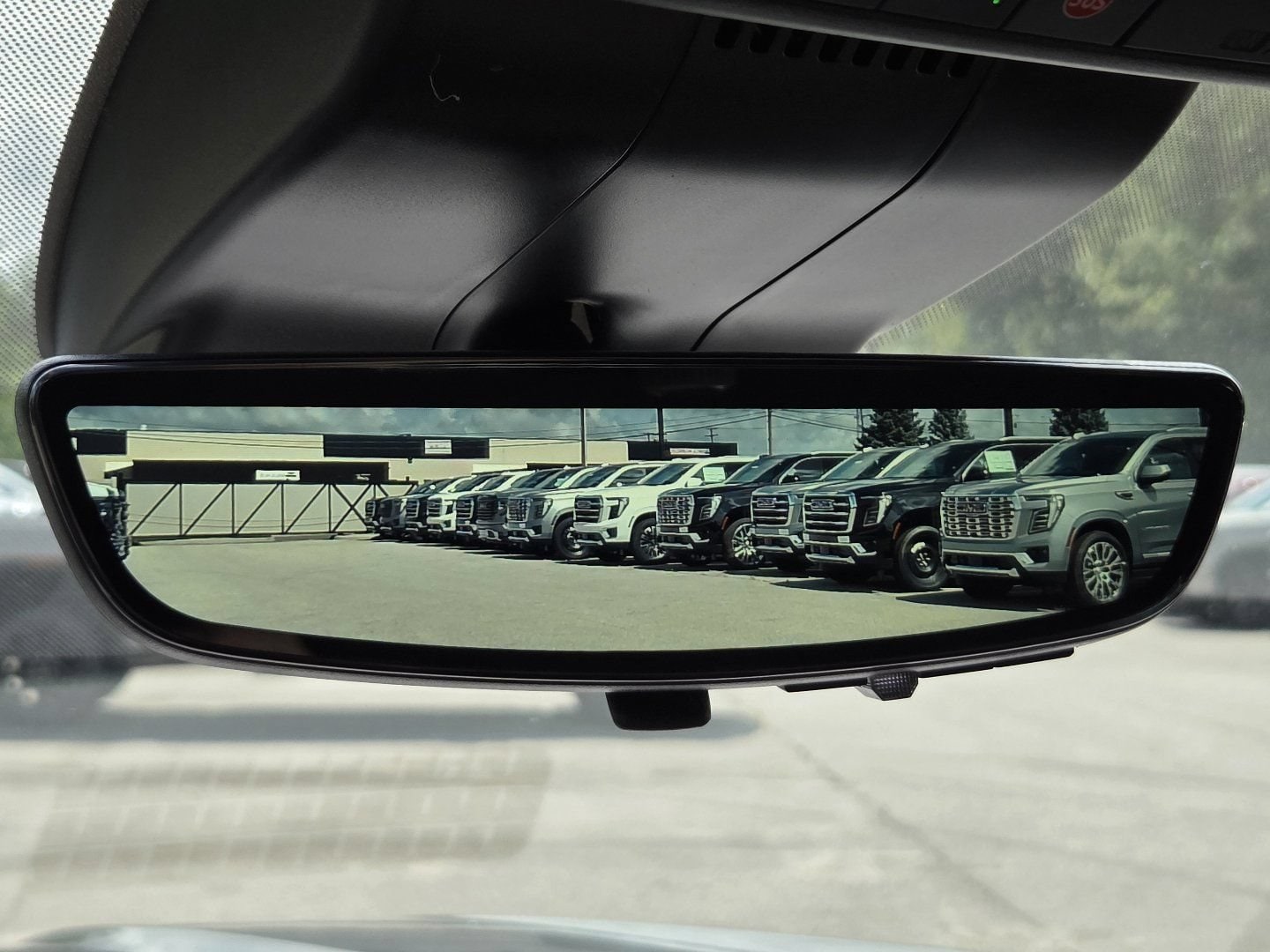 2026 GMC Yukon XL Denali Ultimate - Photo 43