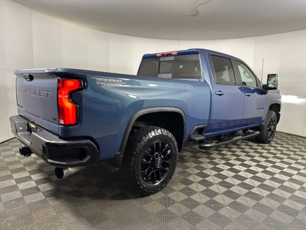 Used 2025 Chevrolet Silverado 2500 HD LT Truck Crew Cab