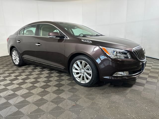 Used 2015 Buick LaCrosse Leather with VIN 1G4GB5G38FF247340 for sale in North Canton, OH