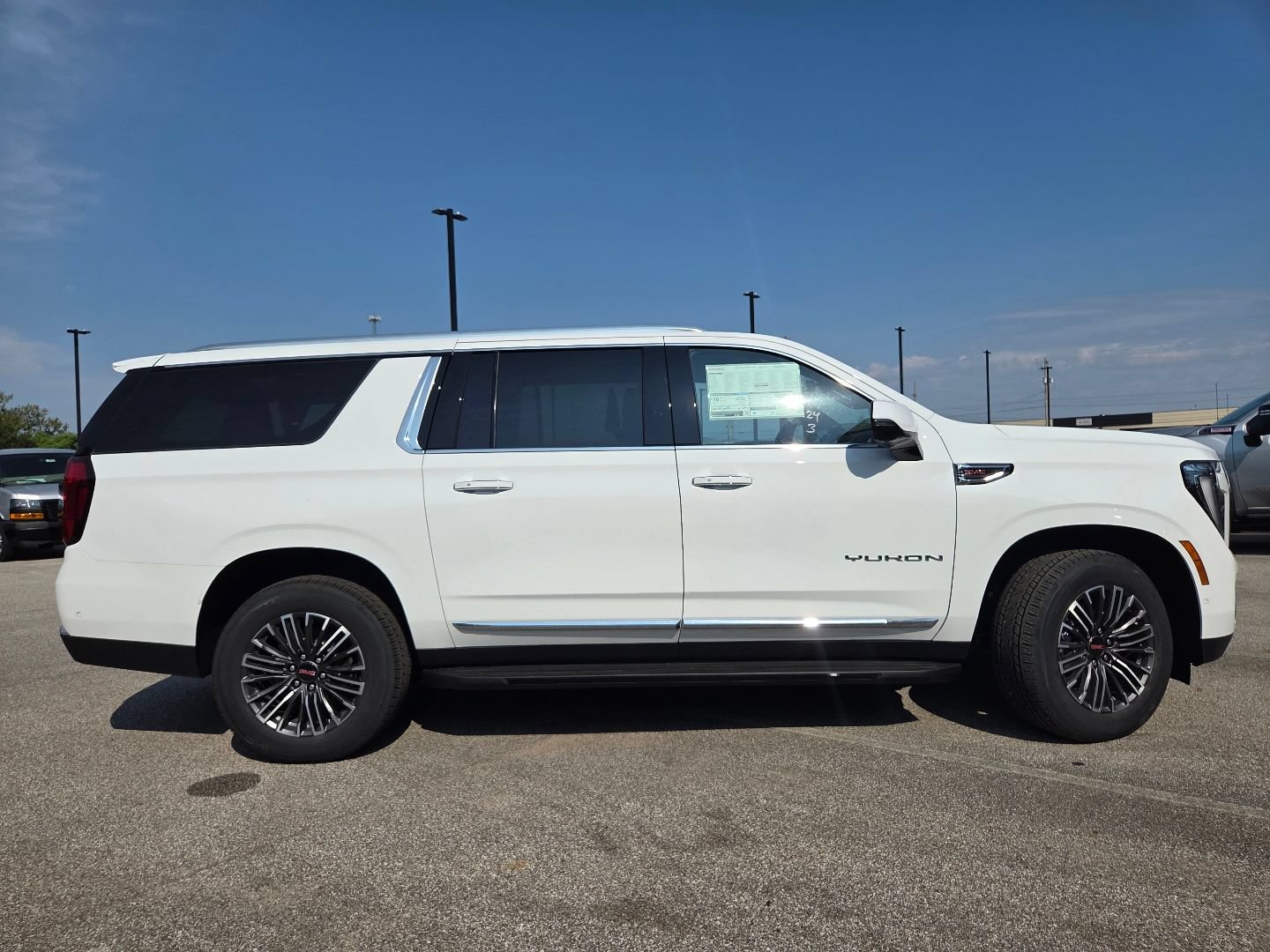 2026 GMC Yukon XL Elevation - Photo 21