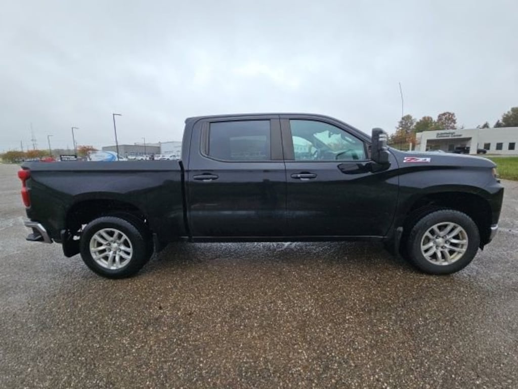 Used 2020 Chevrolet Silverado 1500 LT Truck Crew Cab
