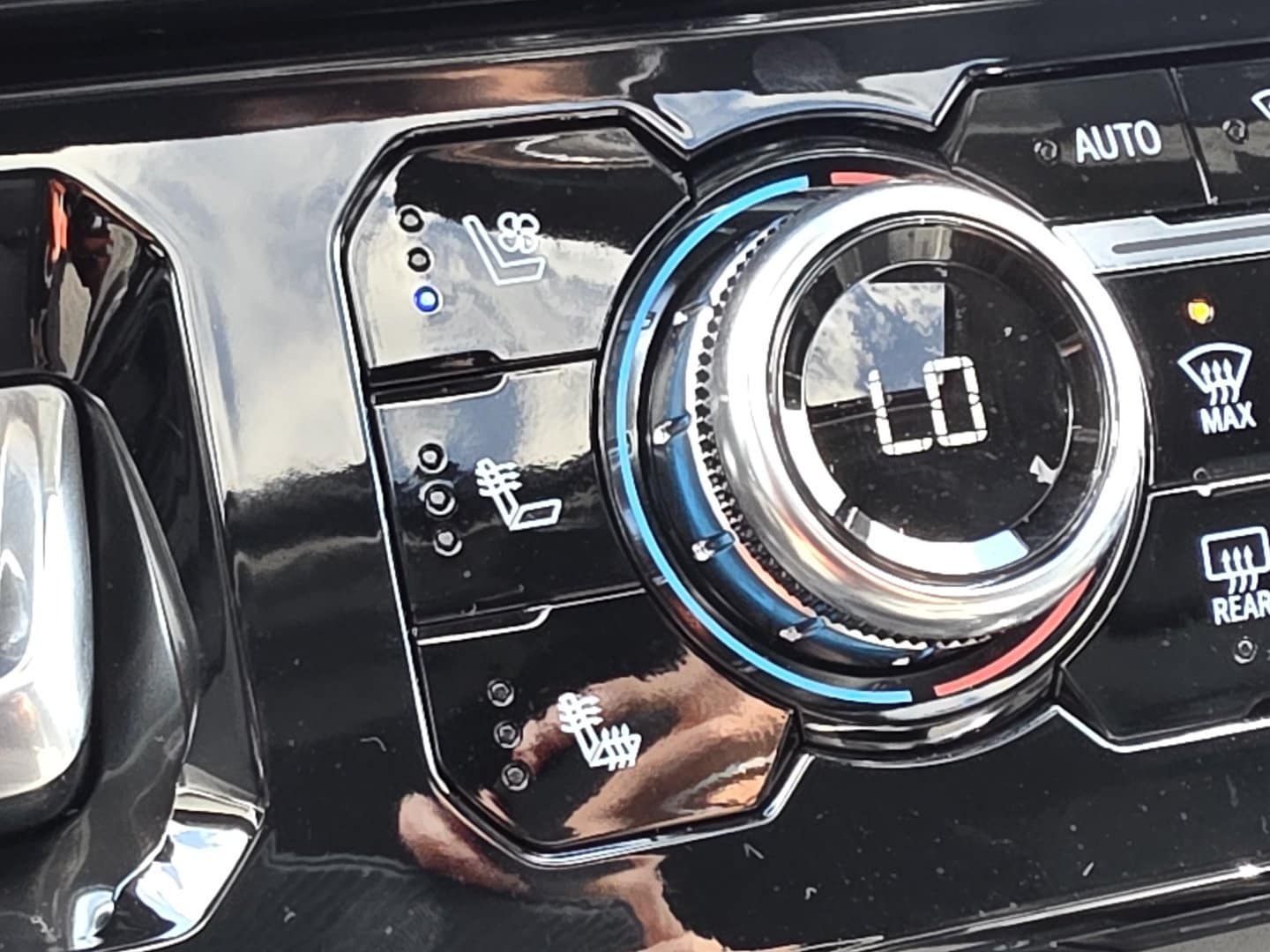 2026 GMC Sierra 2500HD Denali - Photo 39