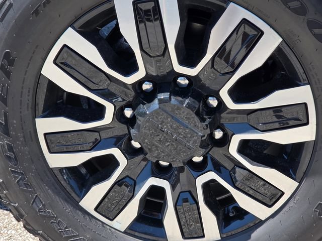 2026 GMC Sierra 2500HD Denali Ultimate - Photo 11