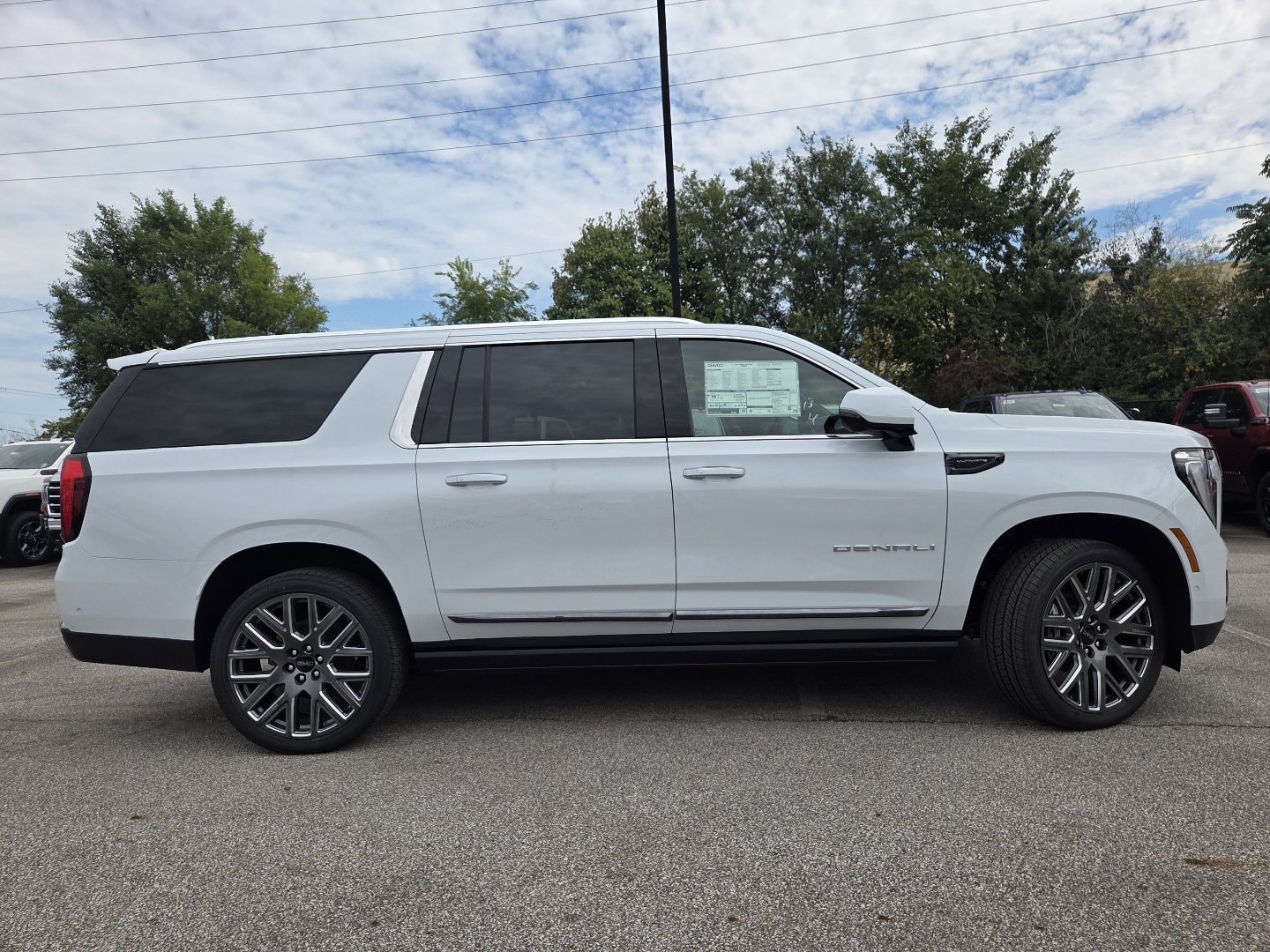 2027 GMC Yukon XL Denali Ultimate - Photo 22