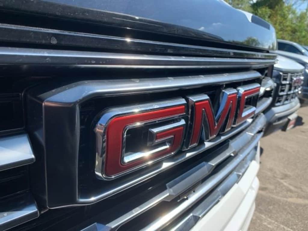 New 2025 GMC Sierra 2500 HD AT4 Truck