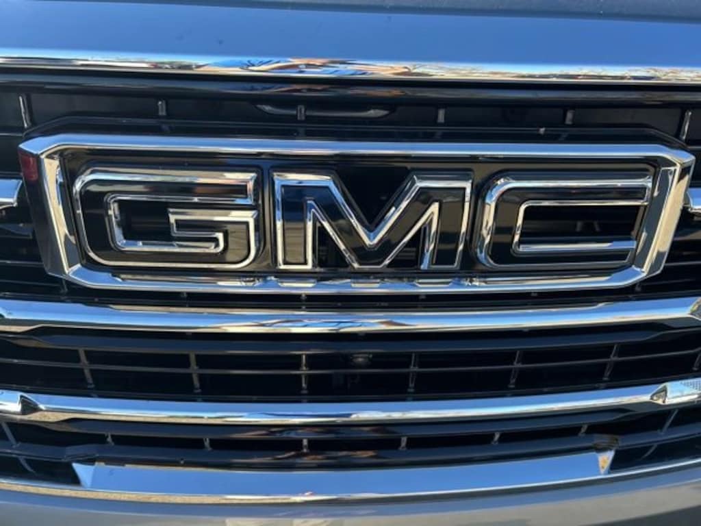 New 2026 GMC Yukon Elevation SUV