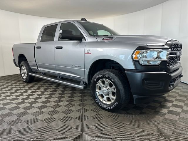 2022 Ram 2500 Tradesman photo 2