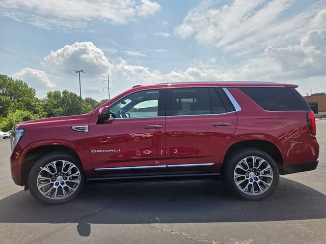 2026 GMC Yukon Denali - Photo 14