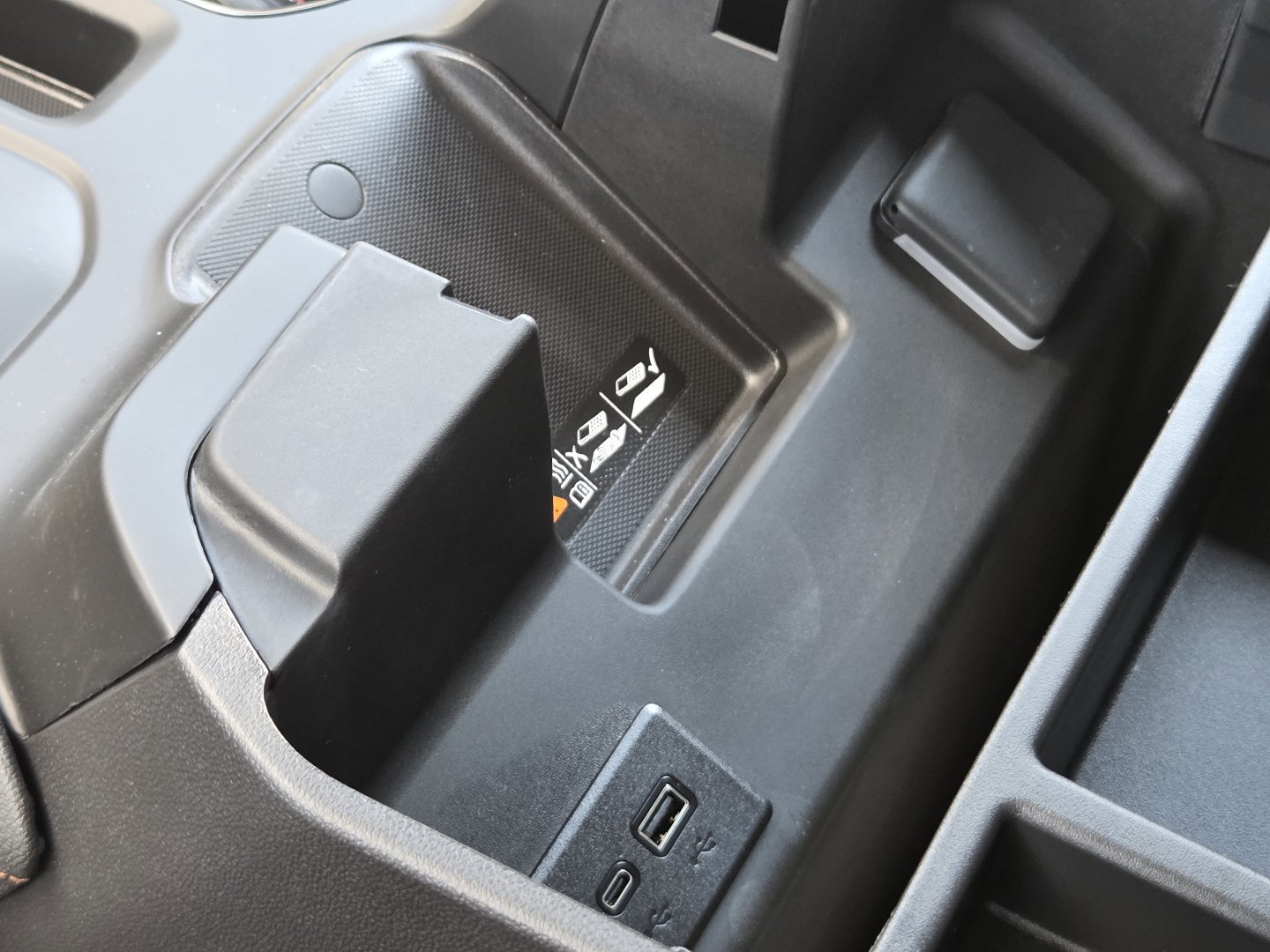 2026 GMC Sierra 1500 AT4 - Photo 40