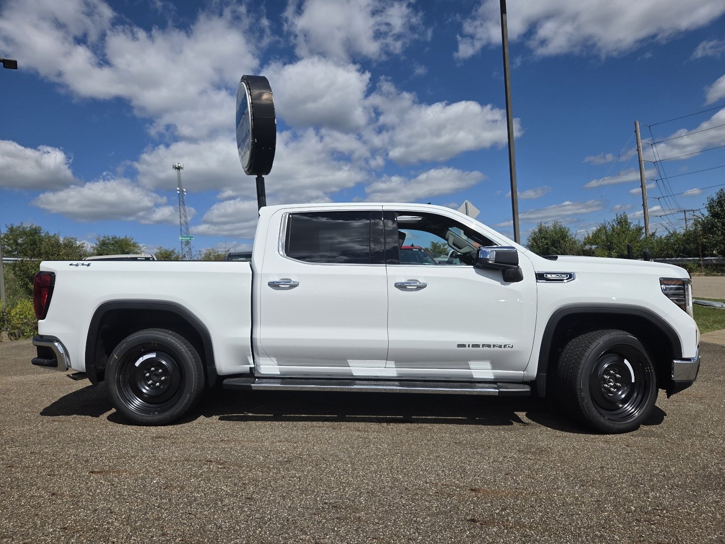 2026 GMC Sierra 1500 SLT - Photo 20