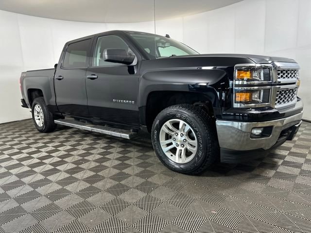 Used 2014 Chevrolet Silverado 1500 LT with VIN 3GCUKREC5EG560389 for sale in North Canton, OH