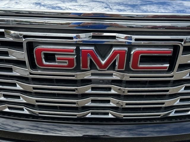 2026 GMC Sierra 1500 Denali - Photo 3