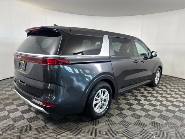 2023 Kia Carnival LX photo 3
