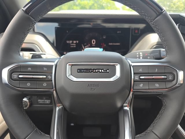 2026 GMC Yukon Denali - Photo 28