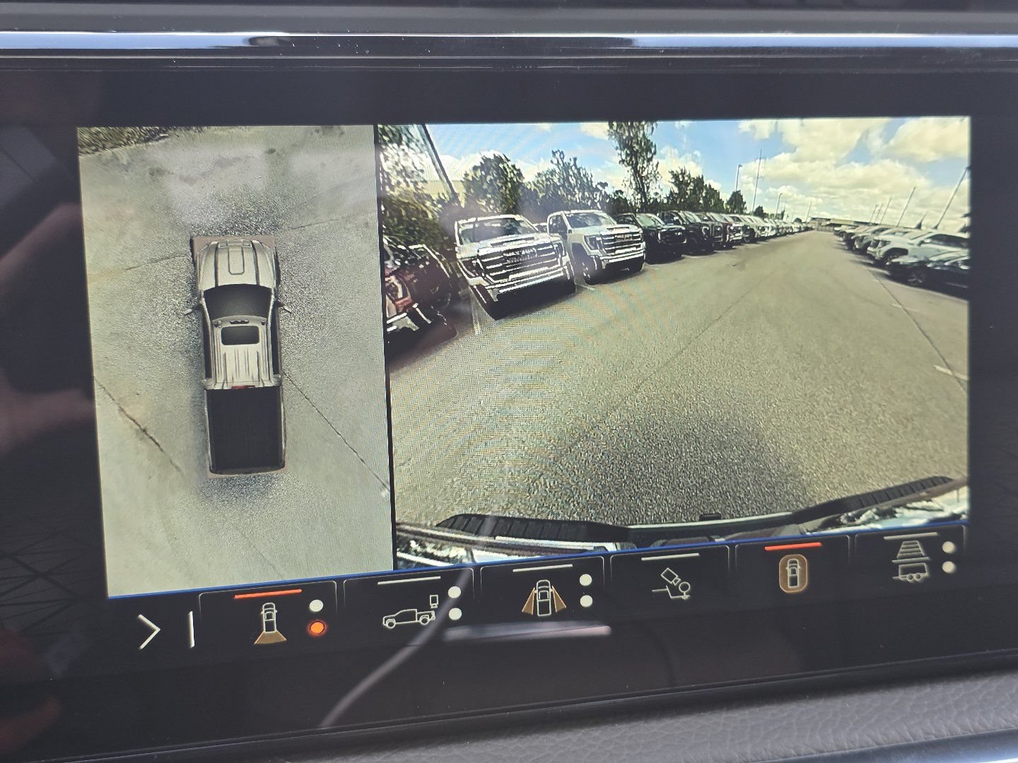 2026 GMC Sierra 2500HD Denali - Photo 8