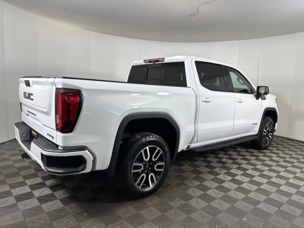 Used 2022 GMC Sierra 1500 AT4 Truck Crew Cab