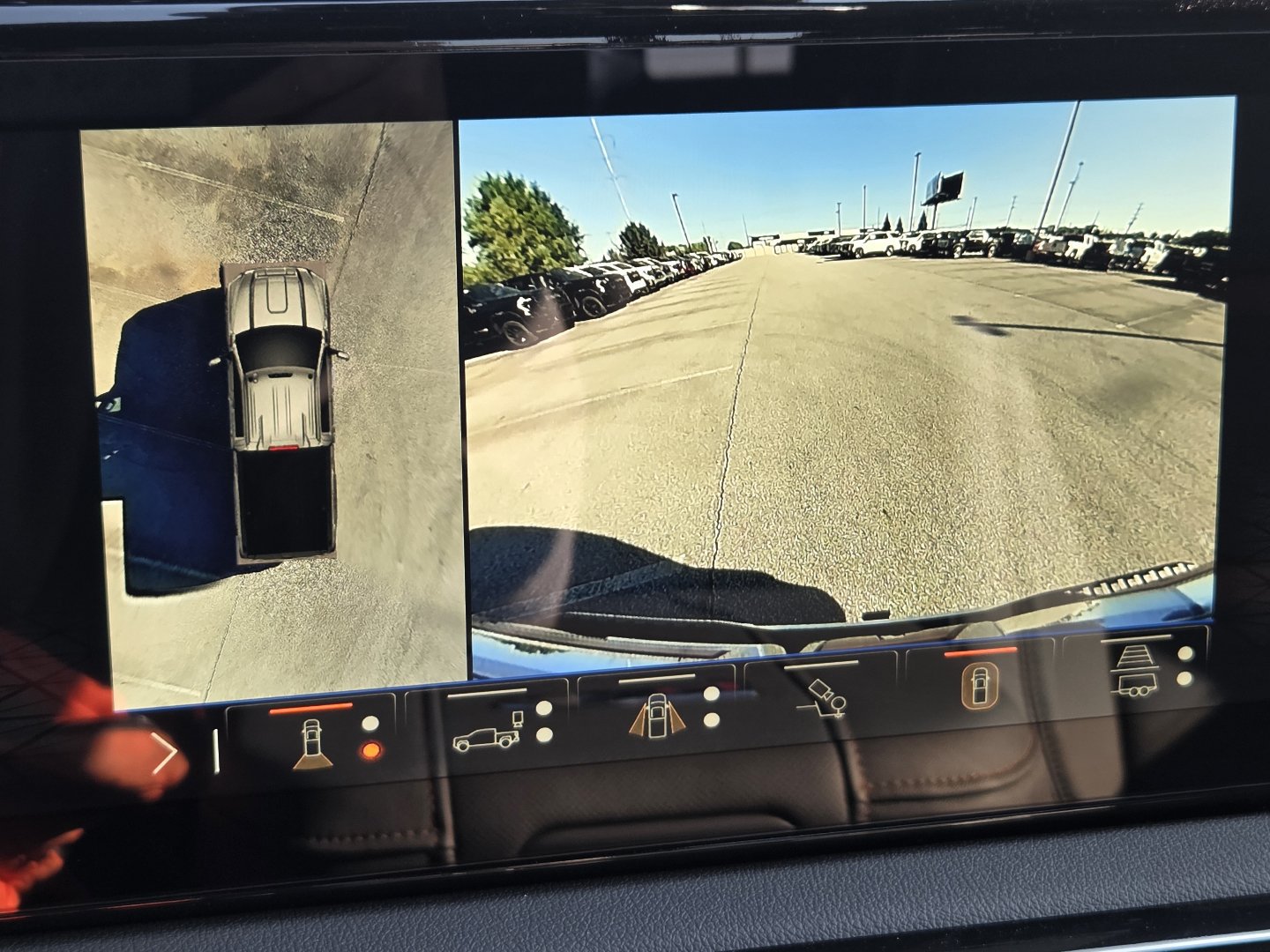 2026 GMC Sierra 2500HD AT4 - Photo 8