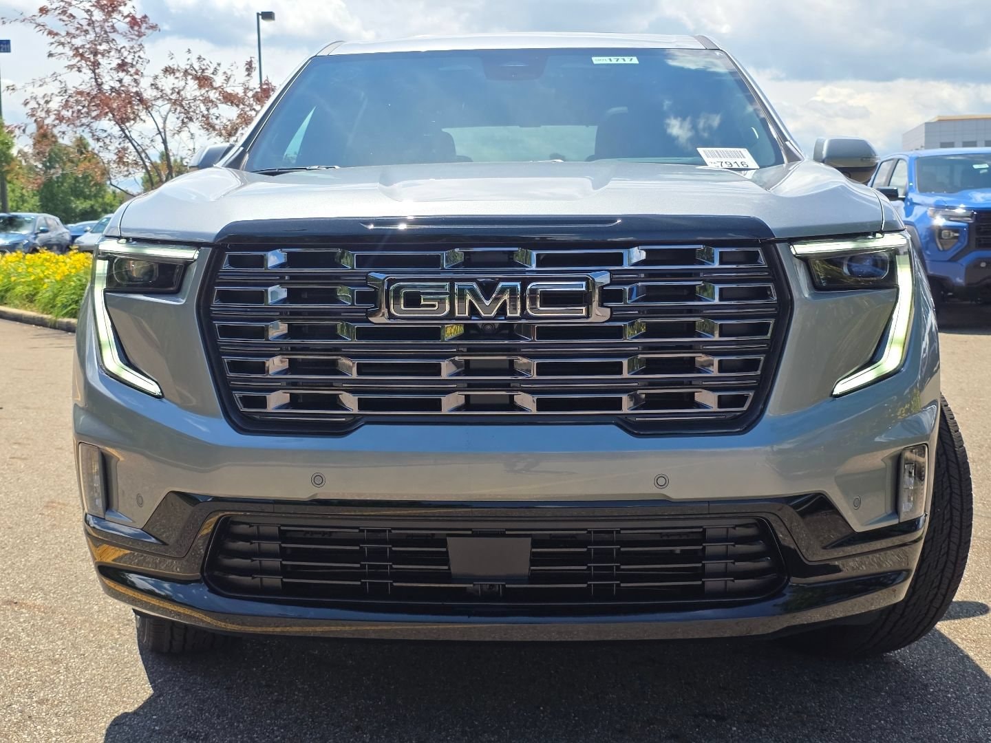 2026 GMC Acadia Denali Ultimate - Photo 13