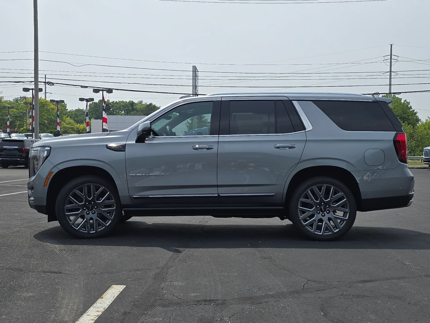 2026 GMC Yukon Denali Ultimate - Photo 21