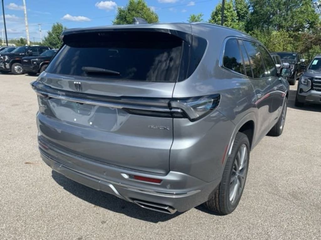 New 2026 Buick Enclave Avenir SUV