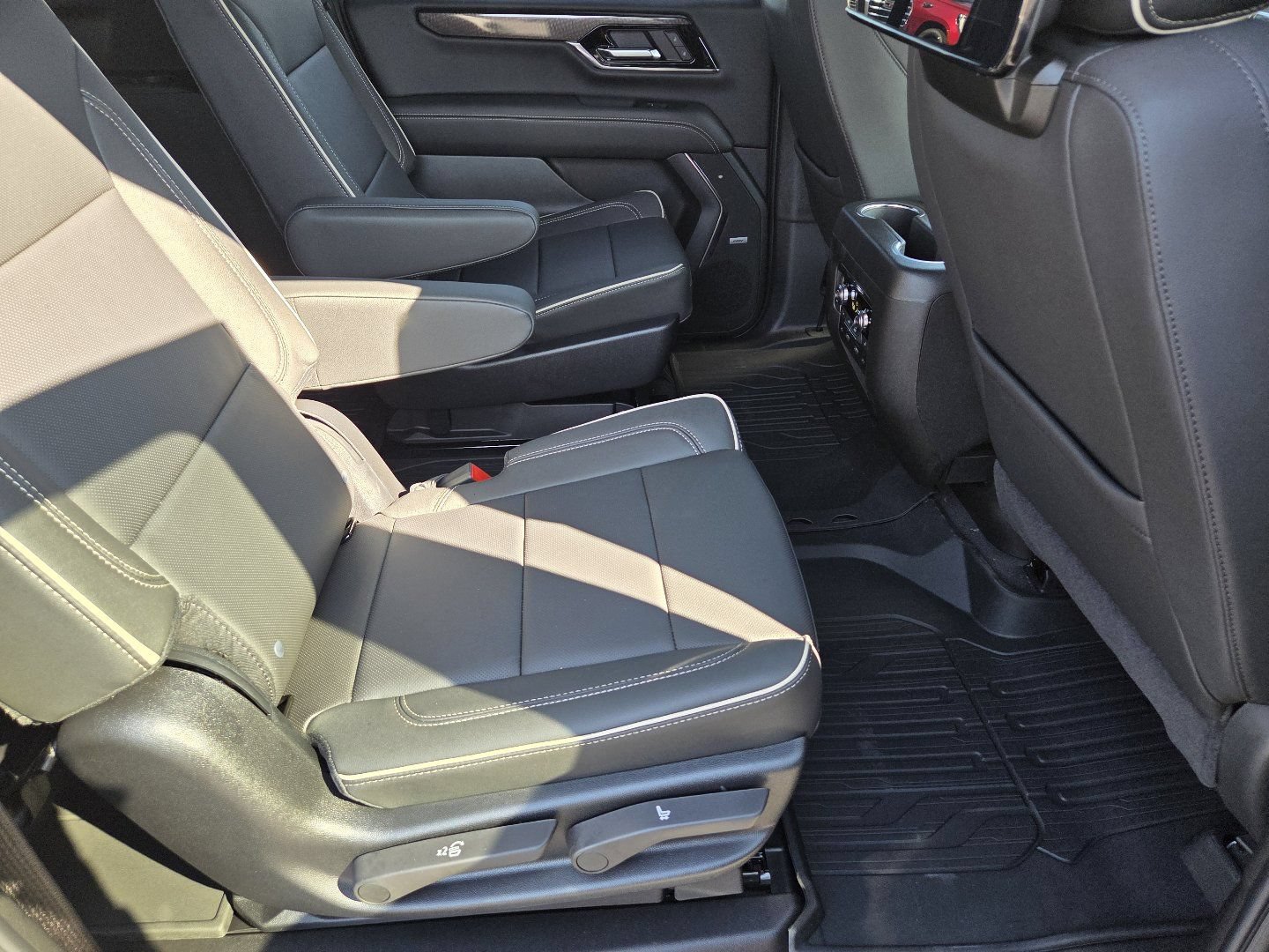 2026 GMC Yukon XL Elevation - Photo 24