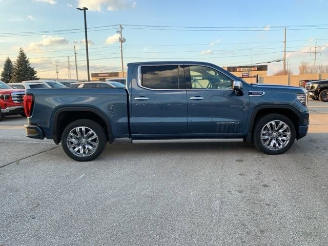 2026 GMC Sierra 1500 Denali - Photo 3