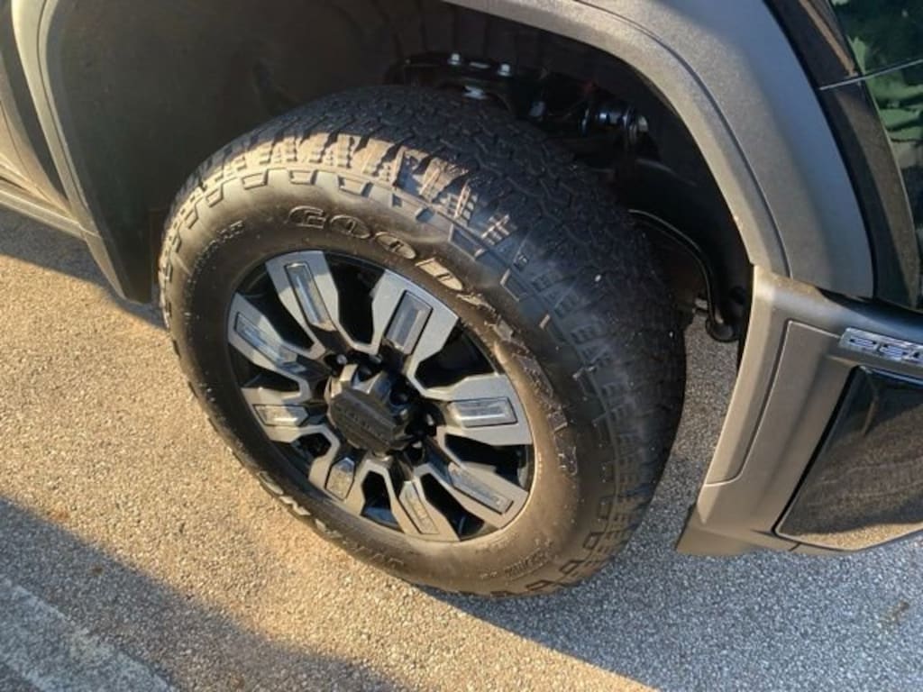 New 2025 GMC Sierra 2500 HD Denali Truck