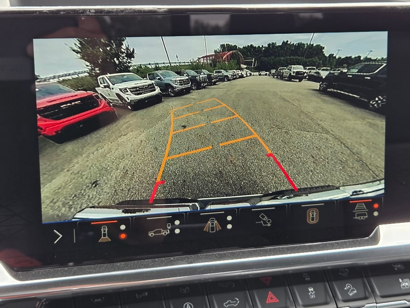 2026 GMC Sierra 1500 SLT - Photo 8