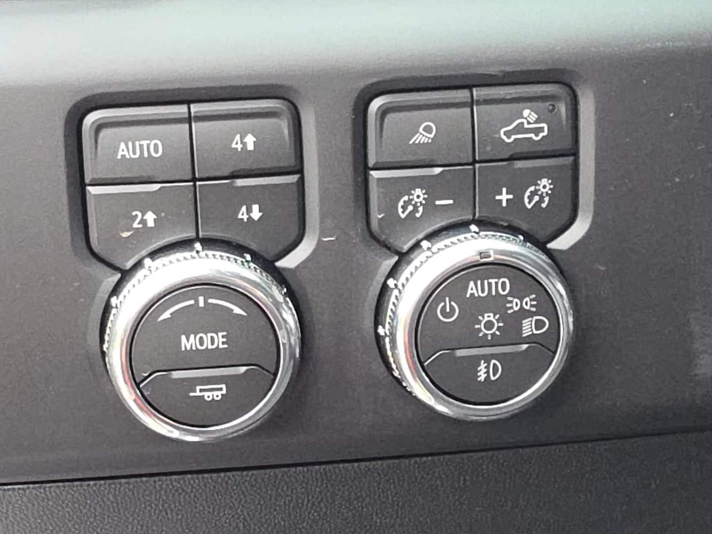 2026 GMC Sierra 2500HD Denali - Photo 33