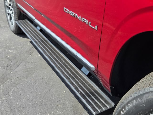 2026 GMC Yukon Denali - Photo 19