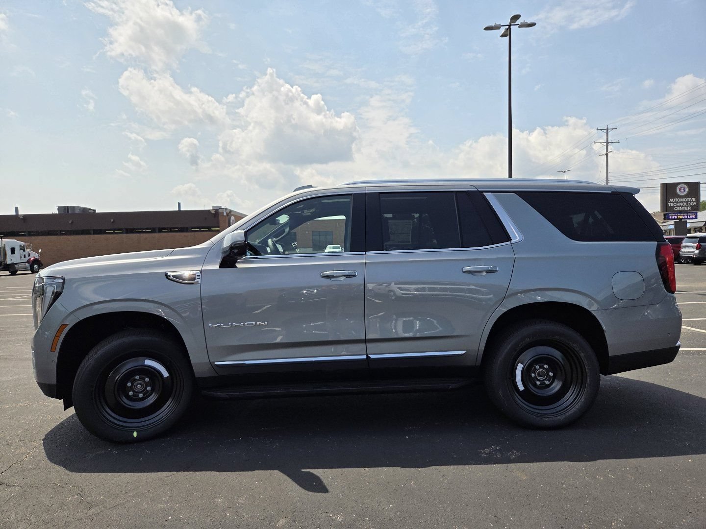 2026 GMC Yukon Elevation - Photo 17