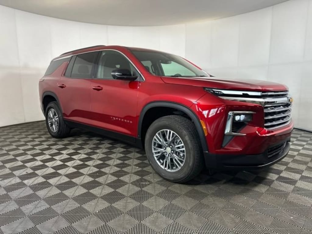 Used 2024 Chevrolet Traverse LT SUV