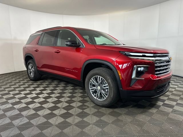 2024 Chevrolet Traverse photo 2