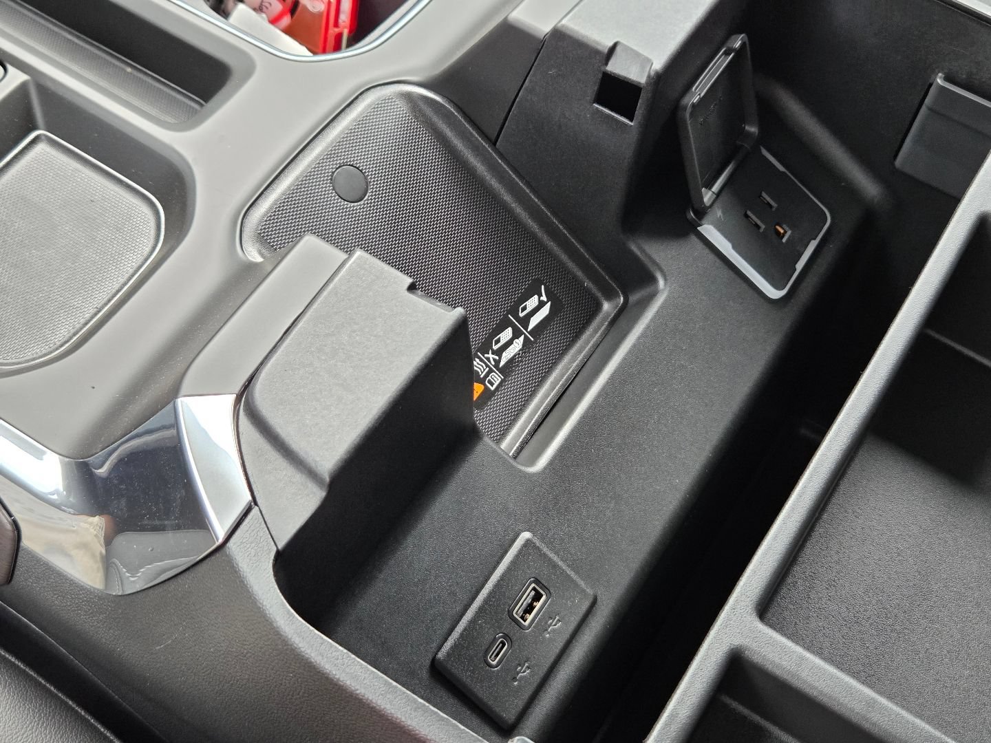 2026 GMC Sierra 1500 SLT - Photo 40