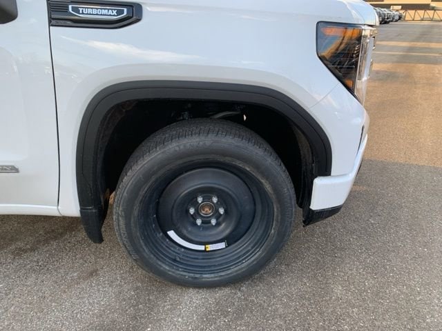 2026 GMC Sierra 1500 Elevation - Photo 2