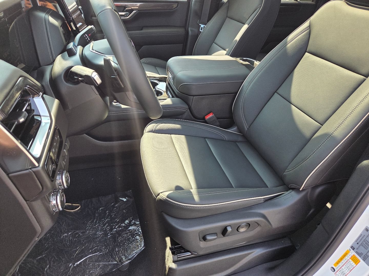 2026 GMC Yukon XL Elevation - Photo 28
