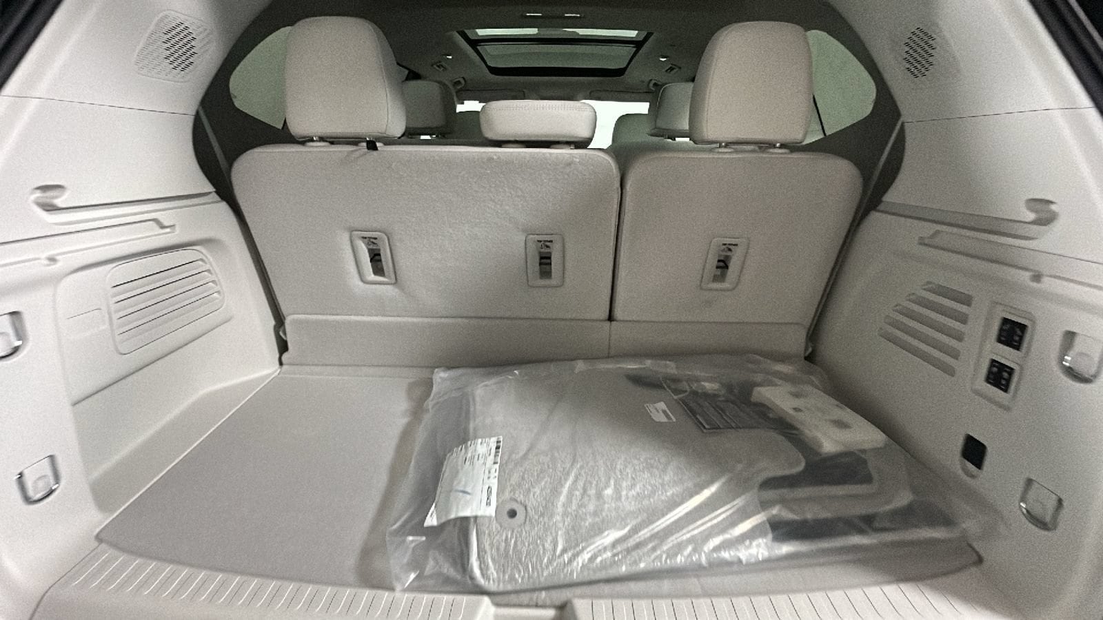 2026 Buick Enclave Avenir - Photo 31
