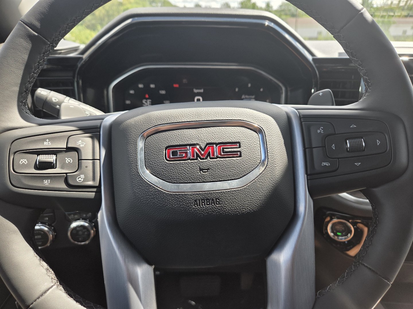 2026 GMC Sierra 1500 SLT - Photo 33