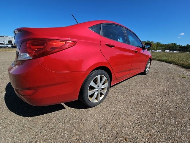 2014 Hyundai Accent GLS photo 3