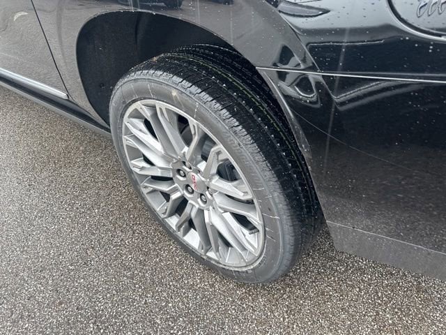 2026 GMC Yukon XL Denali - Photo 12