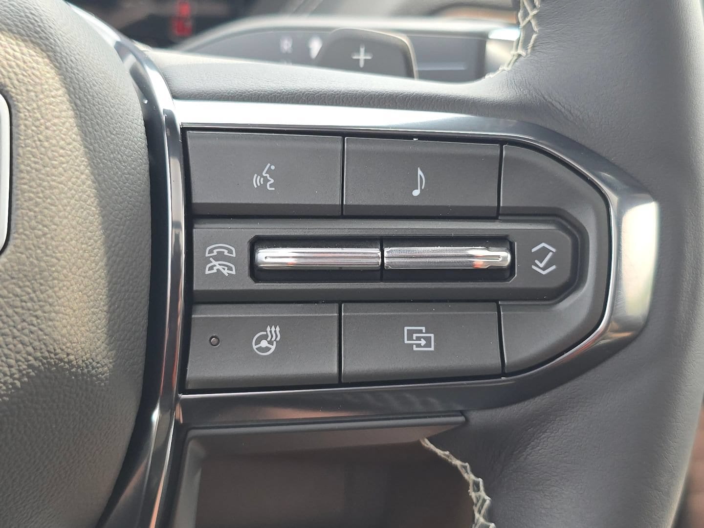 2026 GMC Yukon Denali Ultimate - Photo 38