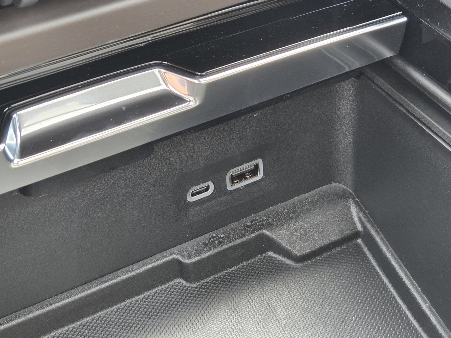 2026 GMC Yukon XL Denali Ultimate - Photo 39
