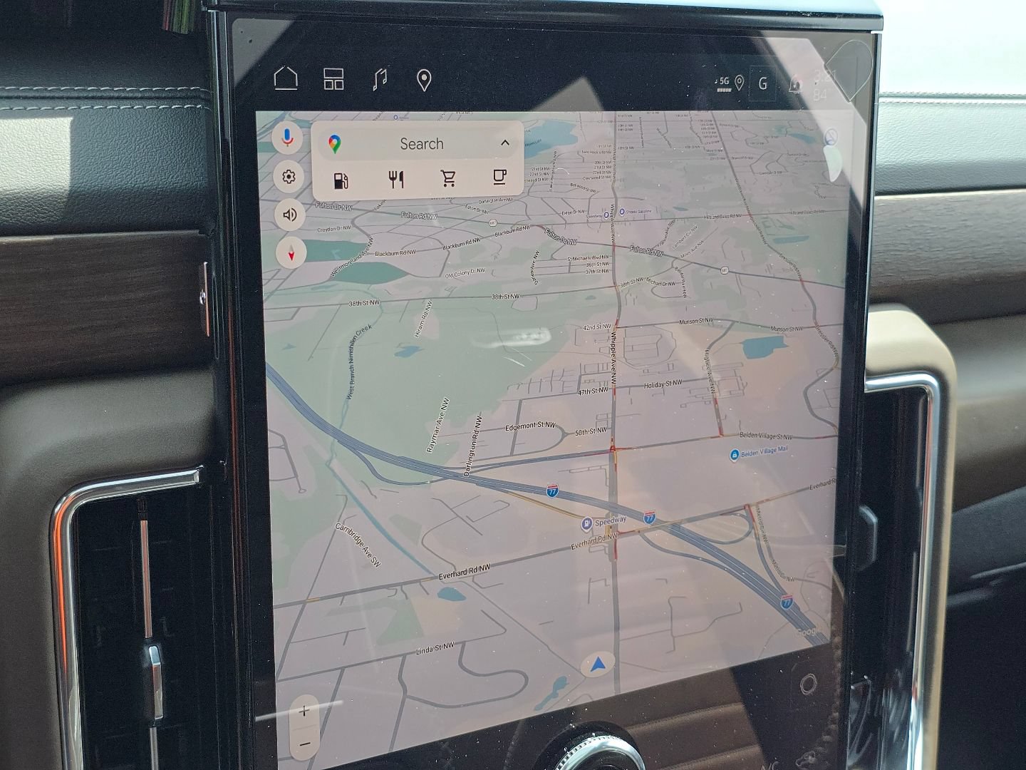 2026 GMC Yukon Denali Ultimate - Photo 5