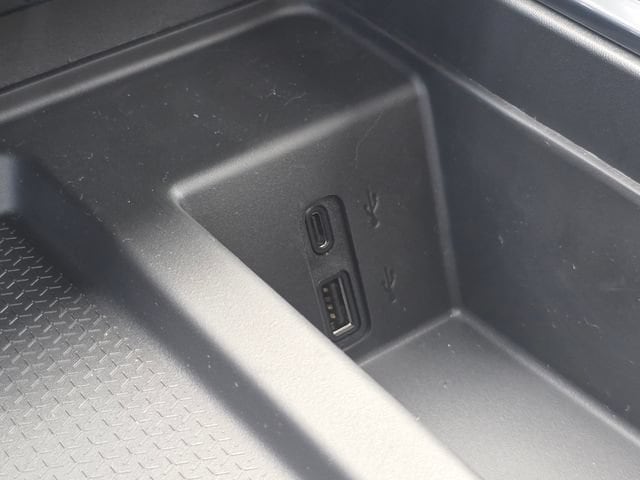 2026 GMC Acadia AT4 - Photo 33
