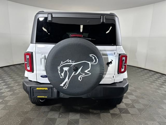 2023 Ford Bronco Base photo 4