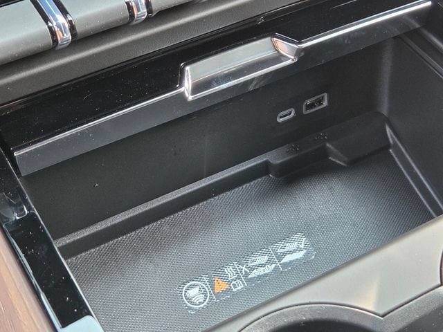 2026 GMC Yukon Denali - Photo 34