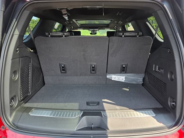 2026 GMC Yukon Denali - Photo 20
